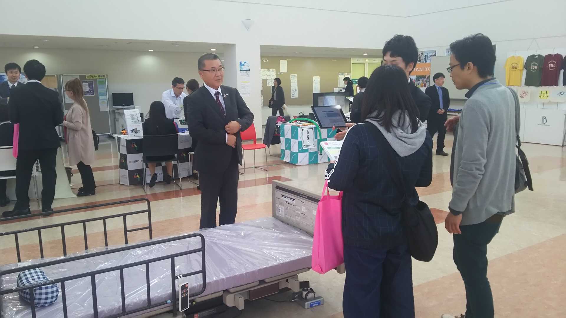 介護の学校にて